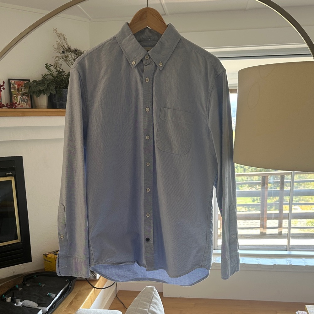 Taylor Stitch Light Blue Casual Button-Down Shirt